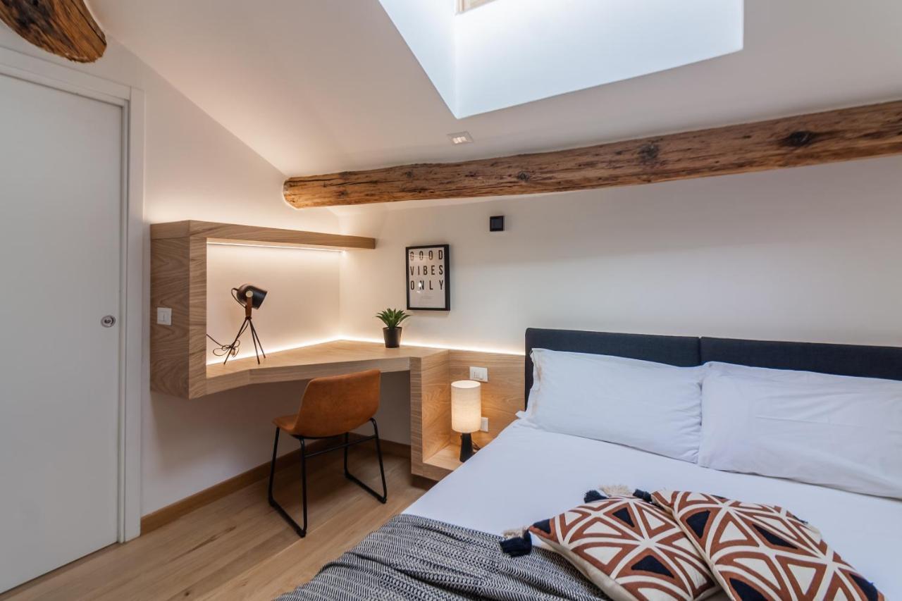 Casa Magenta Apartment โกโม ภายนอก รูปภาพ